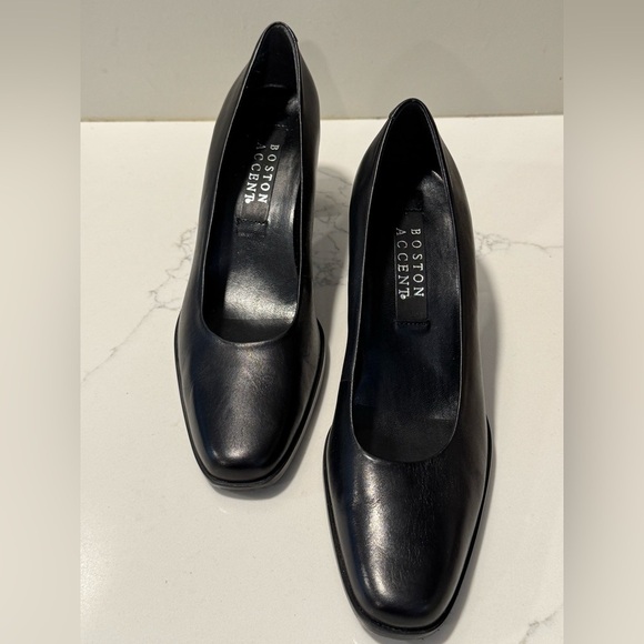 boston accent Shoes - Boston Accent Black Leather Square Toe Pumps